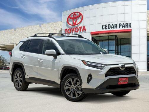 Wind Chill Pearl 2025 Toyota RAV4 Hybrid XLE Premium