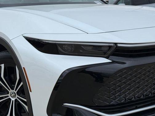 2023 Toyota Crown XLE