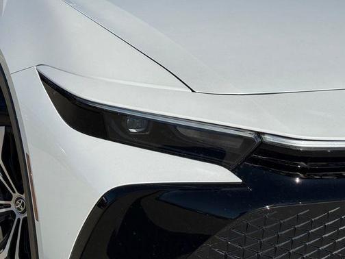 2023 Toyota Crown XLE