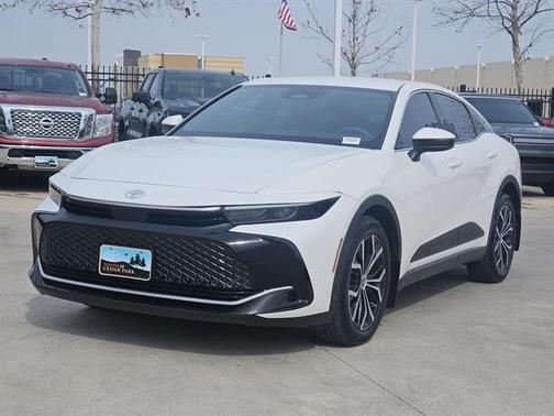 2023 Toyota Crown XLE