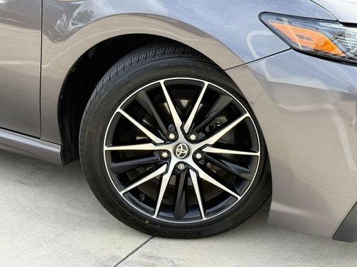 Predawn Gray Mica 2024 Toyota Camry Hybrid SE