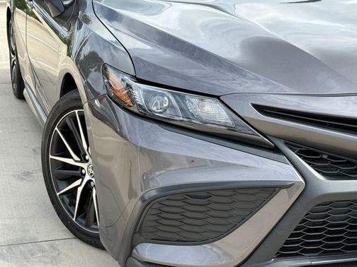 Predawn Gray Mica 2024 Toyota Camry Hybrid SE