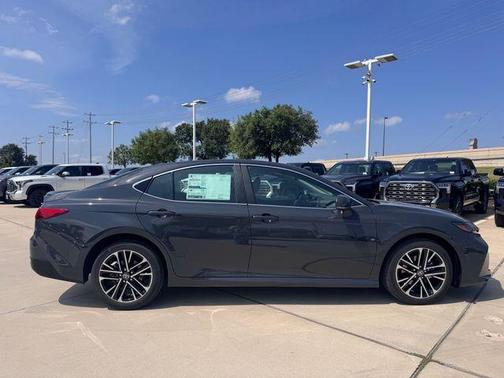 UNDERGROUND 2026 Toyota Camry XLE