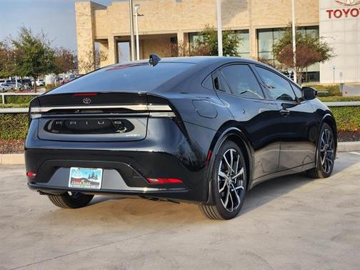 2025 Toyota Prius Plug-In Hybrid XSE