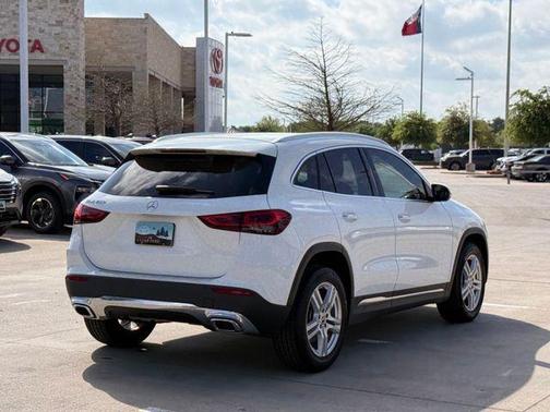 2021 Mercedes-Benz GLA 250 Base