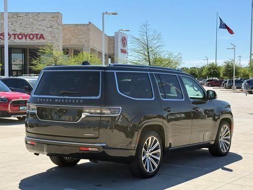 Rocky Mountain Pearlcoat 2023 Jeep Grand Wagoneer Series II