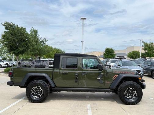 Sarge Green Clearcoat 2023 Jeep Gladiator Mojave