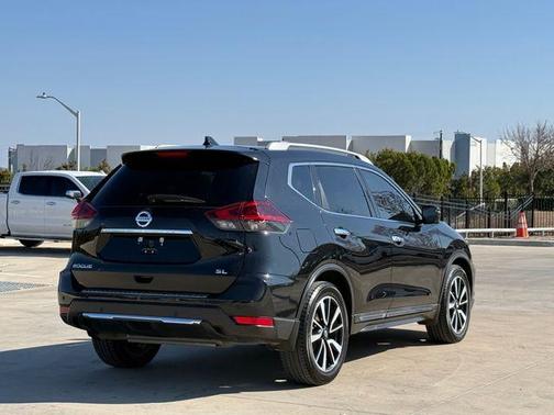 2020 Nissan Rogue SL