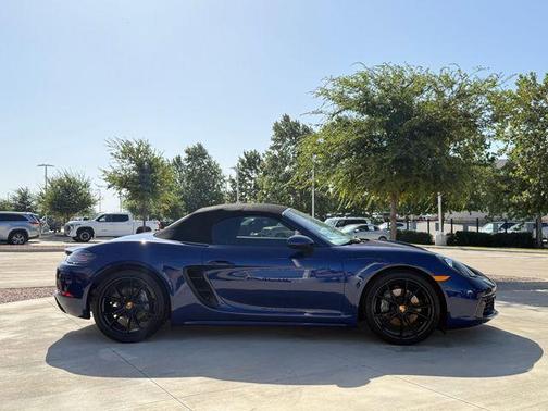 Gentian Blue Metallic 2020 Porsche 718 Boxster Base