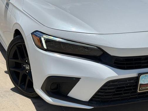 Platinum White Pearl 2022 Honda Civic Sport