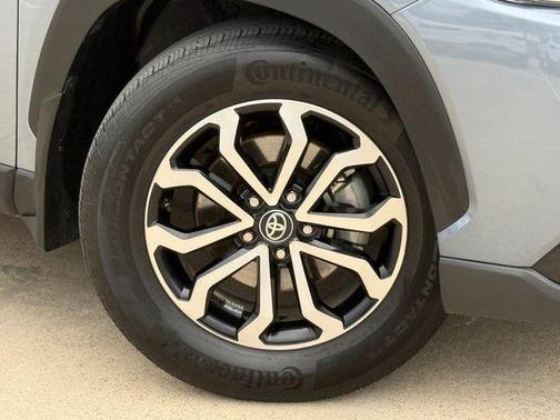 2024 Toyota Corolla Cross Hybrid SE