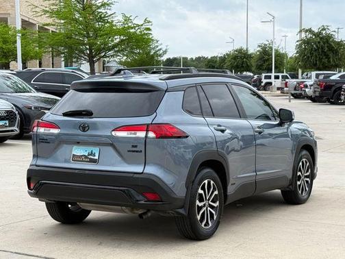 2024 Toyota Corolla Cross Hybrid SE