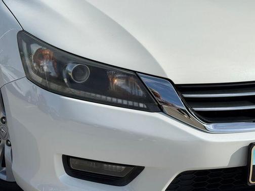 White Orchid Pearl 2015 Honda Accord EX-L