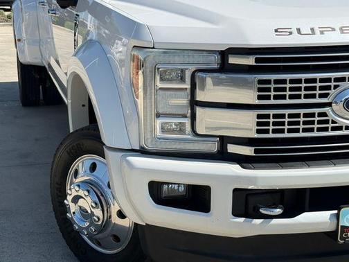 White Platinum Clearcoat Metallic 2018 Ford F-450 Platinum