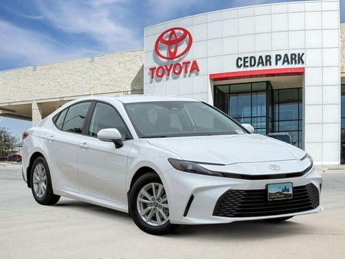 Ice 2026 Toyota Camry LE