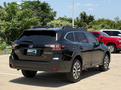 Crystal Black Silica 2025 Subaru Outback Premium