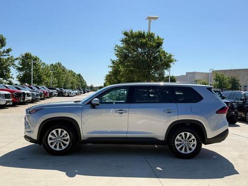 Celestial Silver Metallic 2024 Toyota Grand Highlander XLE