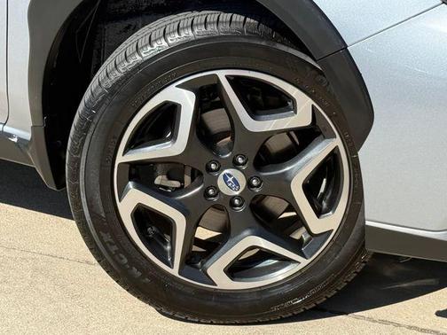 Ice Silver Metallic 2018 Subaru Crosstrek 2.0i Limited