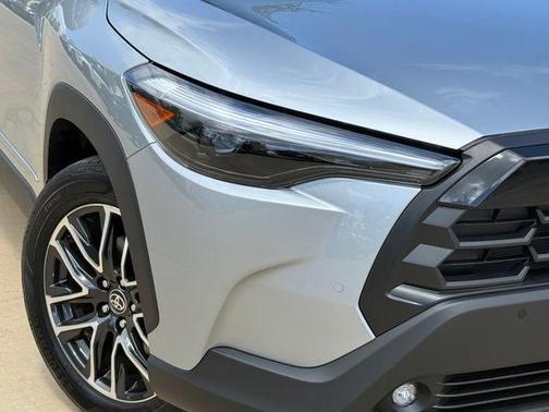 Sonic Silver 2026 Toyota Corolla Cross XLE