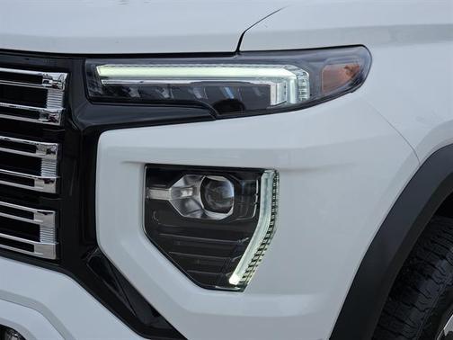 2023 GMC Canyon Denali