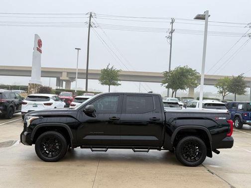 Midnight Black Metallic 2022 Toyota Tundra SR5