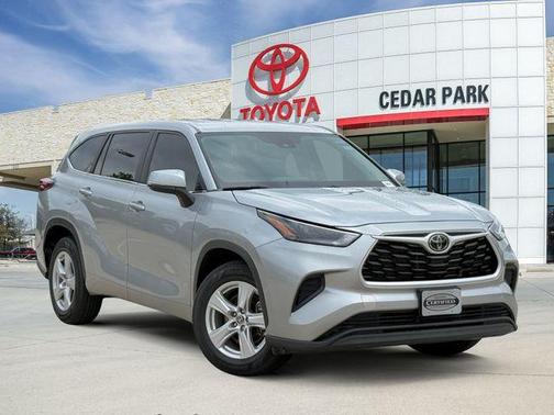 Celestial Silver Metallic 2023 Toyota Highlander L