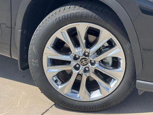 Midnight Black 2026 Toyota Highlander Limited