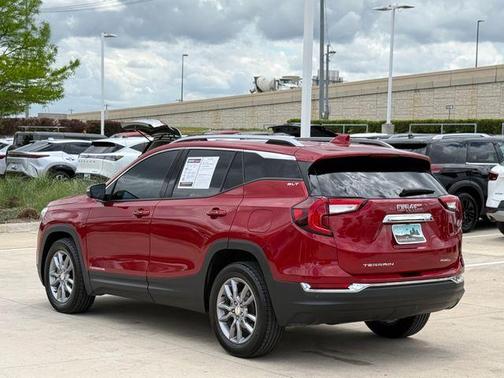 Cayenne Red 2022 GMC Terrain SLT