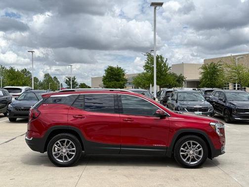 Cayenne Red 2022 GMC Terrain SLT