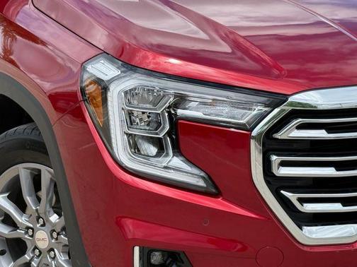 Cayenne Red 2022 GMC Terrain SLT