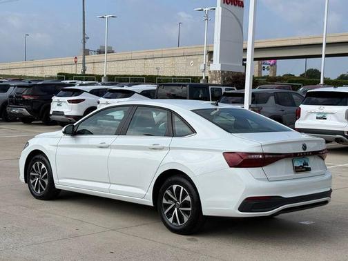 Pure White 2025 Volkswagen Jetta 1.5T S