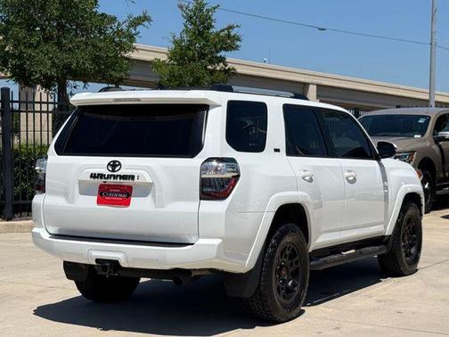 Ice 2023 Toyota 4Runner SR5 Premium
