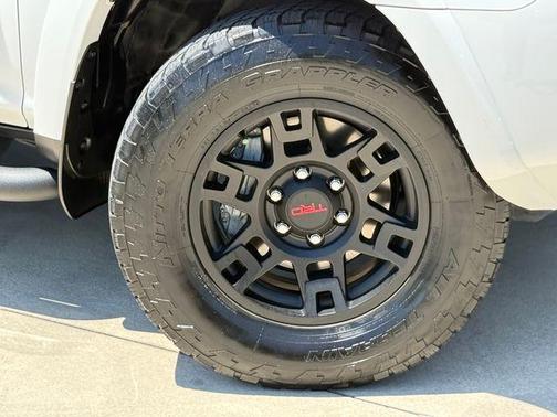 Ice 2023 Toyota 4Runner SR5 Premium