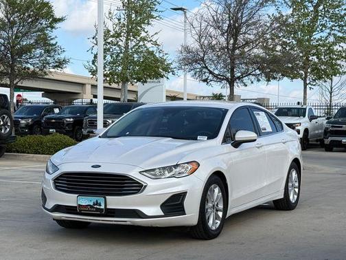 2020 Ford Fusion SE