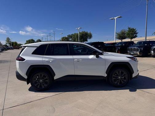 Ice 2026 Toyota RAV4 XLE Premium