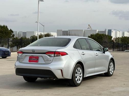 2024 Toyota Corolla Hybrid LE