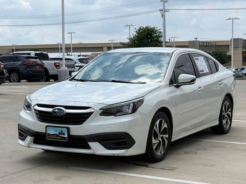 Crystal White Pearl 2020 Subaru Legacy Premium