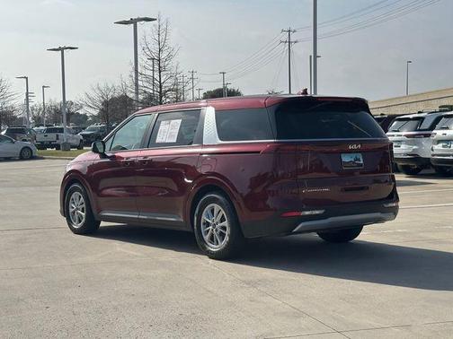 2022 Kia Carnival LXS