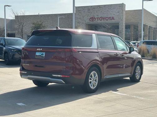 2022 Kia Carnival LXS