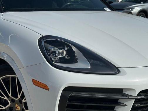 2023 Porsche Cayenne Platinum Edition