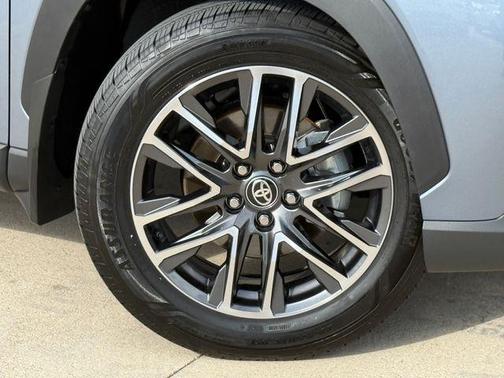 CELESTITE 2026 Toyota Corolla Cross XLE