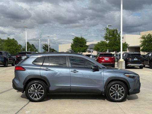 CELESTITE 2026 Toyota Corolla Cross XLE