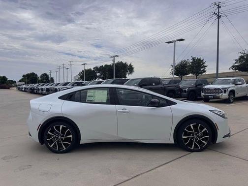 Desert Wind 2026 Toyota Prius Plug-In Hybrid XSE PREMIUM
