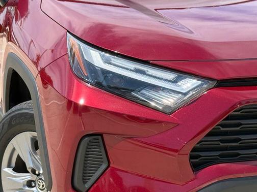 Pearl 2022 Toyota RAV4 Hybrid XLE