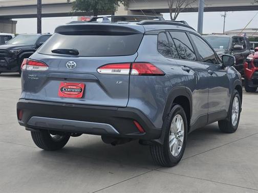 2024 Toyota Corolla Cross LE