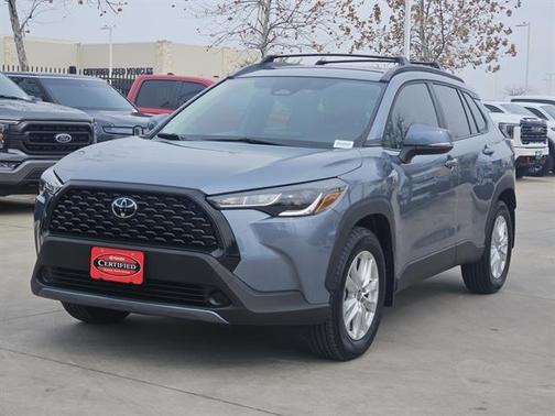 2024 Toyota Corolla Cross LE