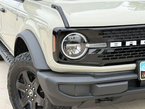 Desert Sand 2025 Ford Bronco Big Bend