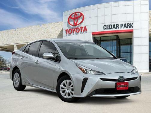 2020 Toyota Prius LE