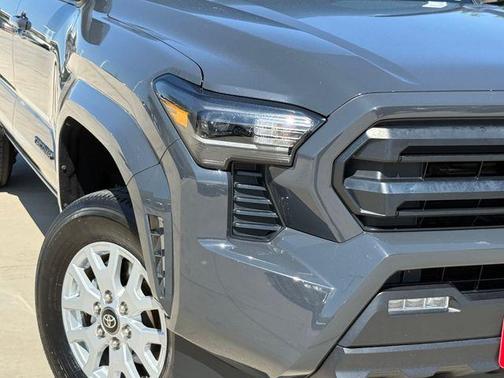 UNDERGROUND 2024 Toyota Tacoma SR5
