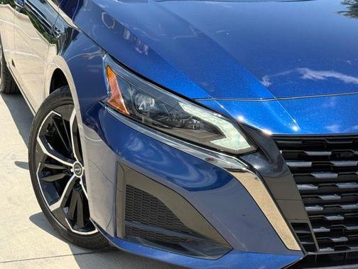 Deep Blue Pearl 2024 Nissan Altima 2.5 SR